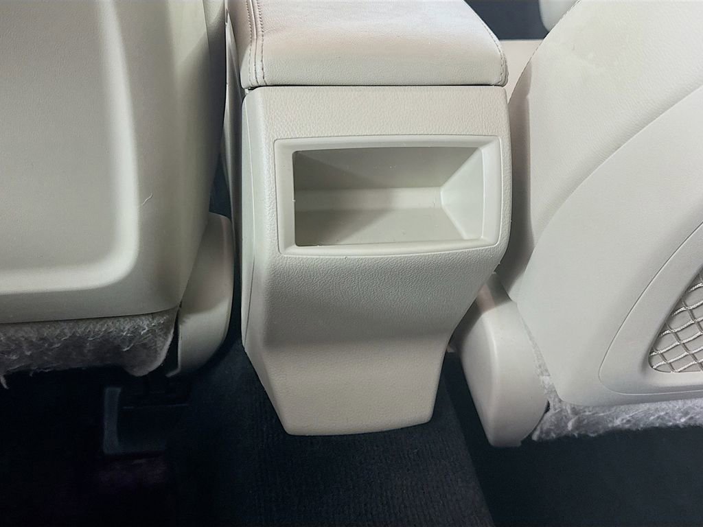 Used 2011 Subaru Outback 2.5i Limited image 30