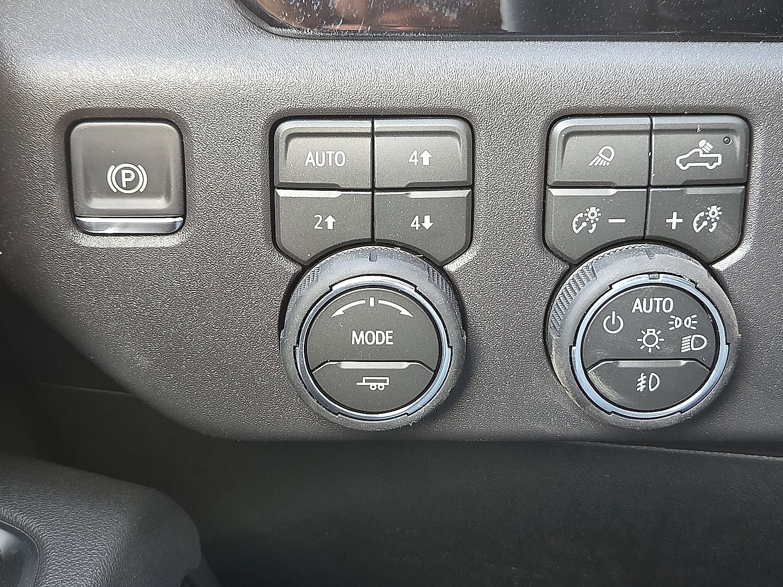 Used 2026 Chevrolet Silverado 1500 LT Trail Boss w/ Safety Package image 20