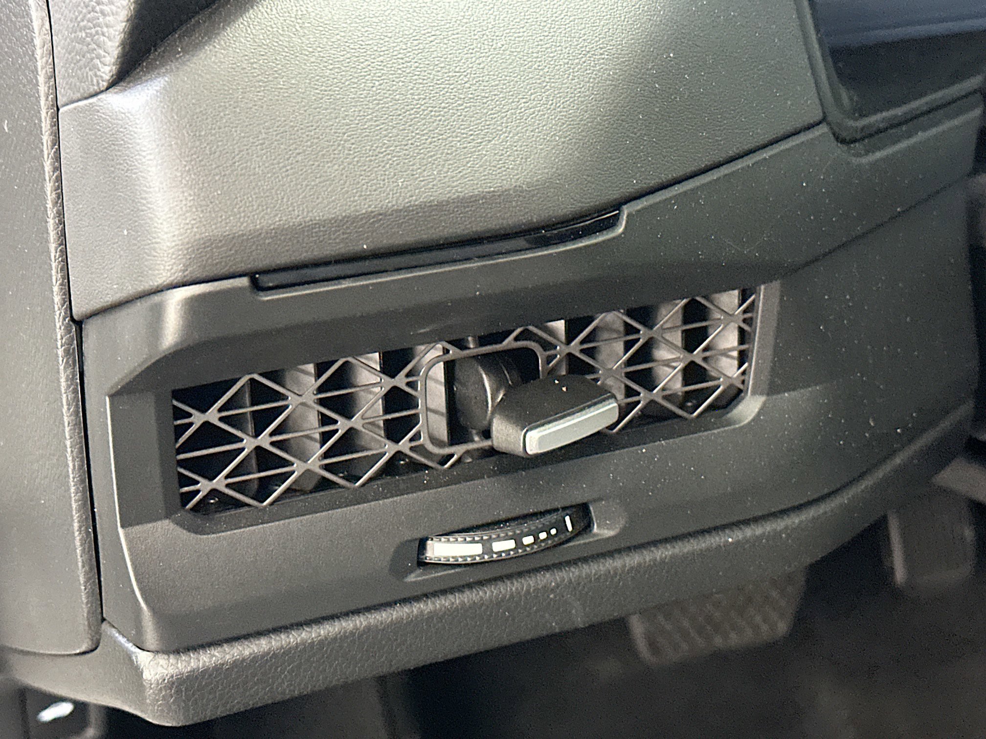 Used 2024 Honda Accord EX image 17