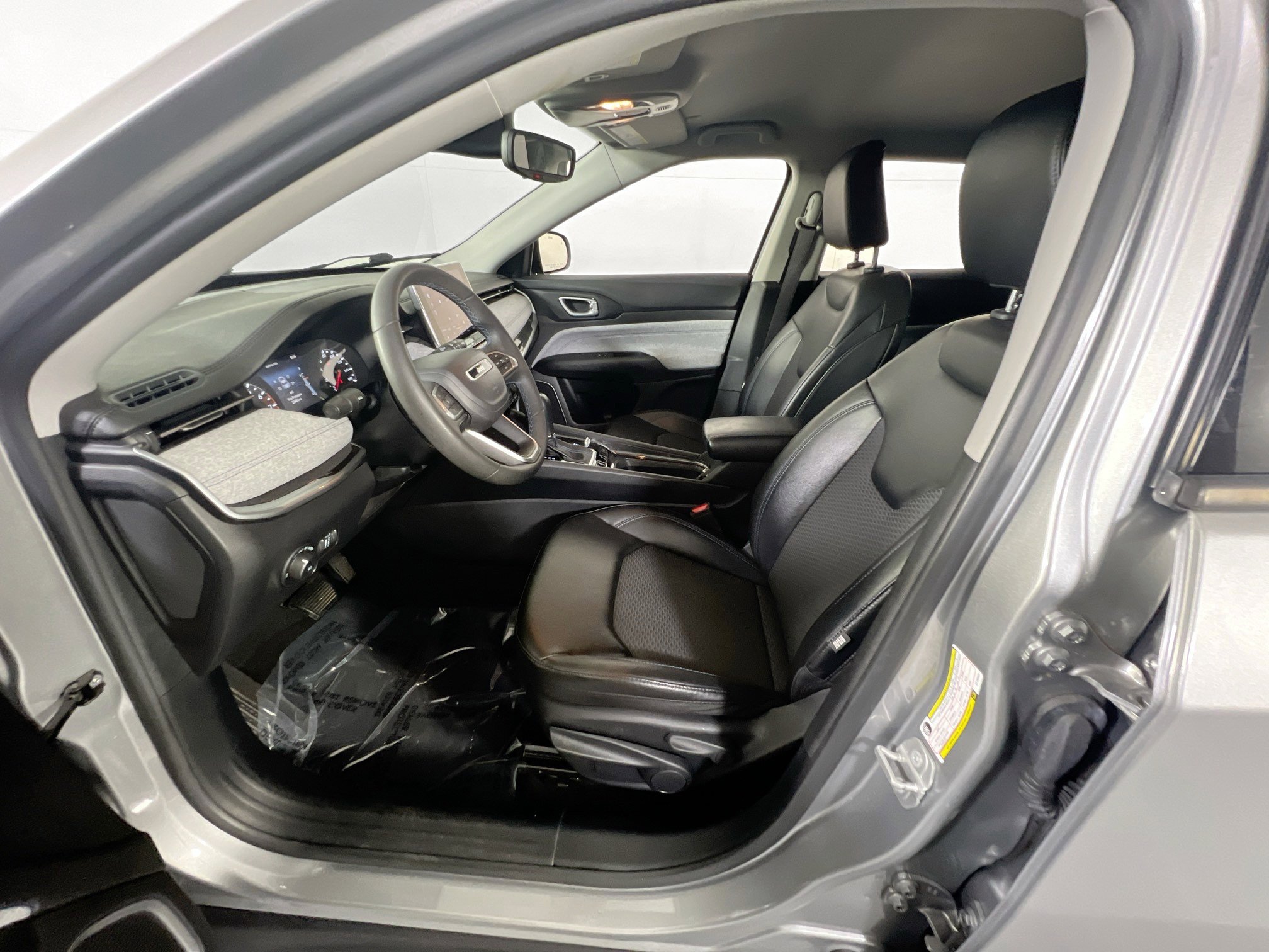 Used 2022 Jeep Compass Latitude image 19