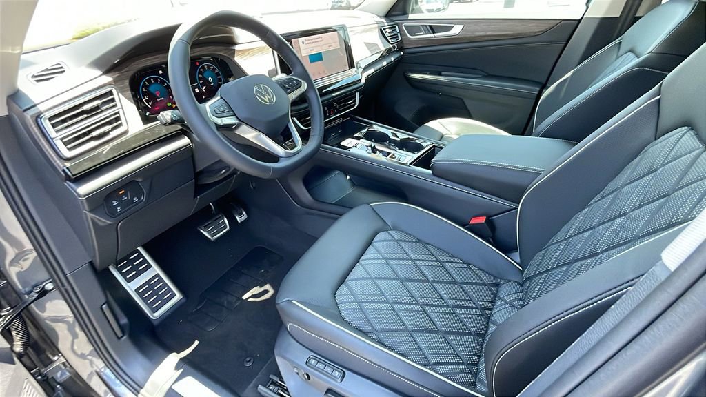 New 2025 Volkswagen Atlas SEL Premium R-Line image 14