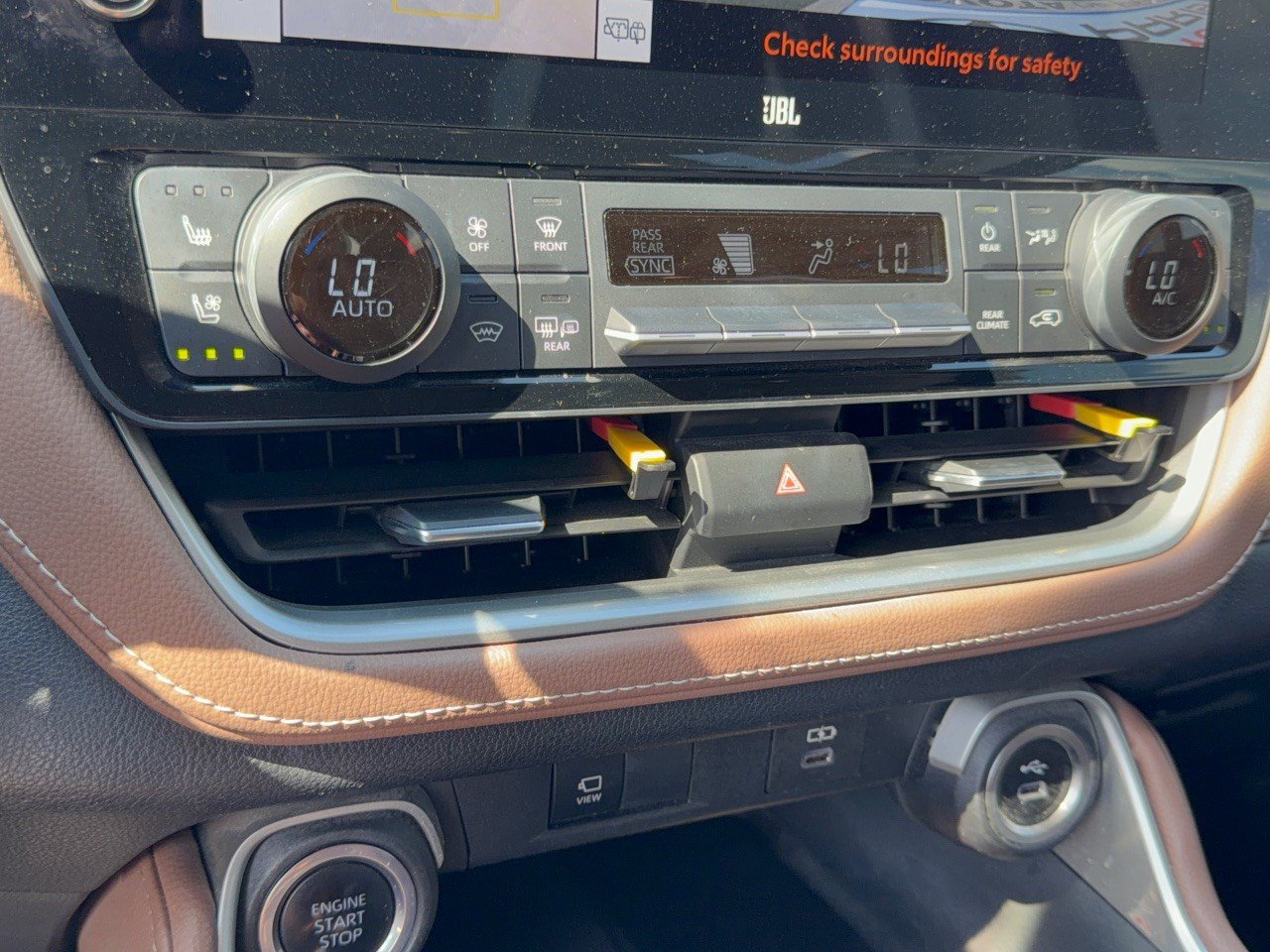Used 2024 Toyota Grand Highlander AWD image 22