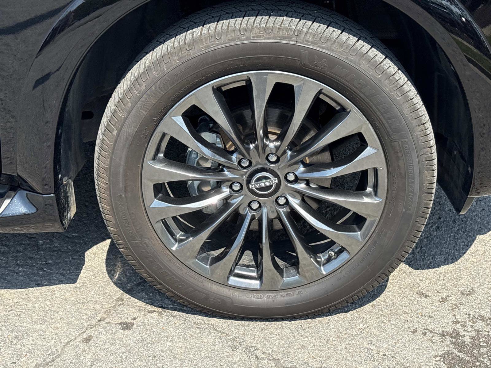 Used 2022 Nissan Armada Platinum w/ Captain's Chairs Package image 10