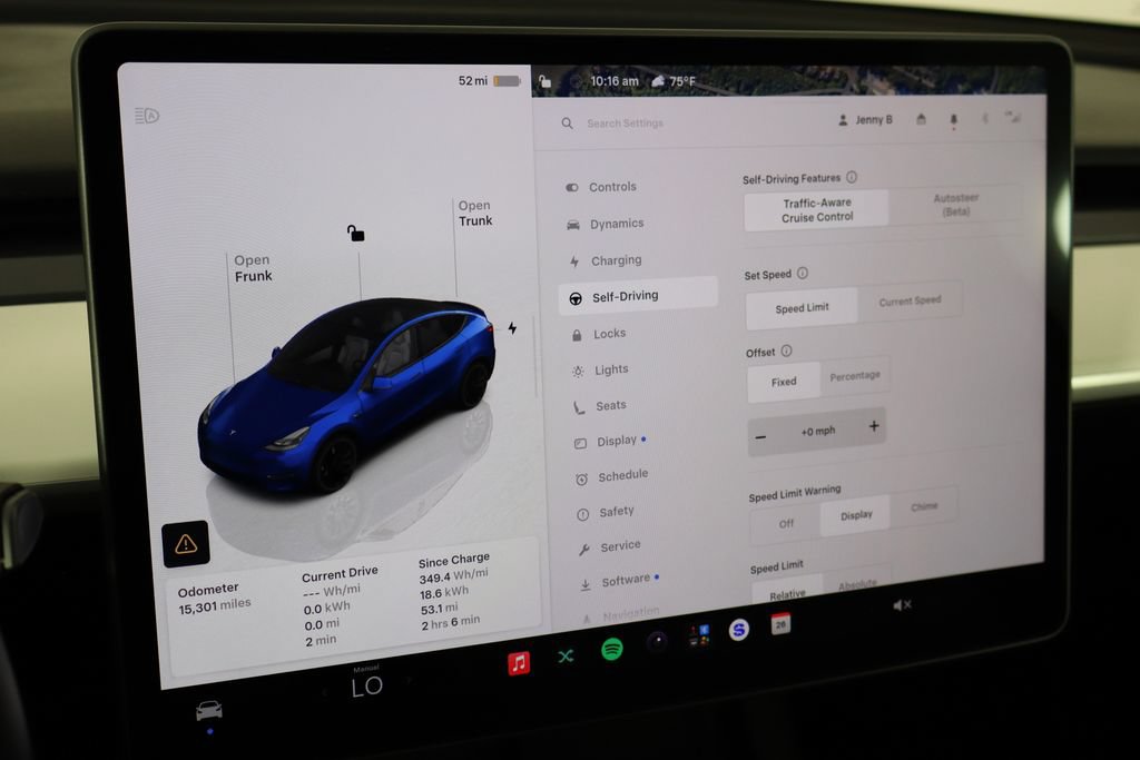 Used 2023 Tesla Model Y Performance AWD/4WD image 29