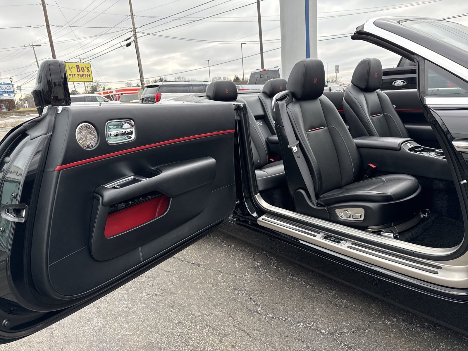 Used 2018 Rolls-Royce Dawn image 57