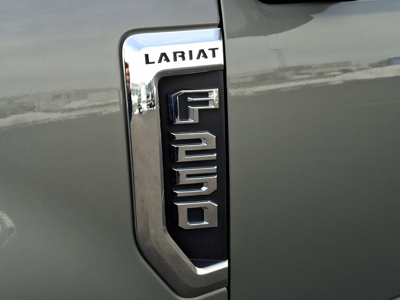 Used 2020 Ford F250 Lariat w/ Chrome Package image 32