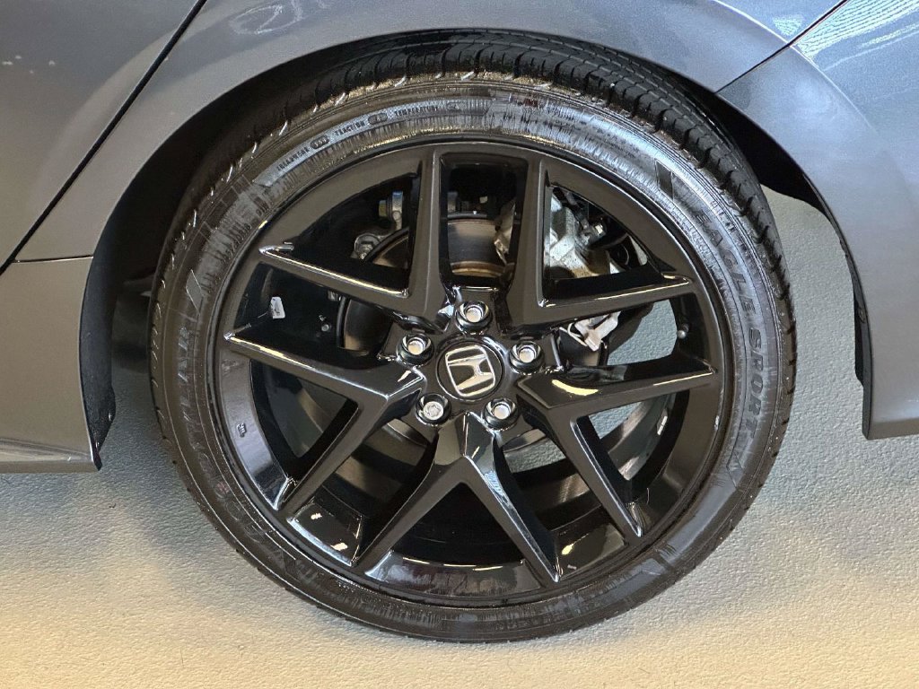 Used 2025 Honda Civic Sport image 9