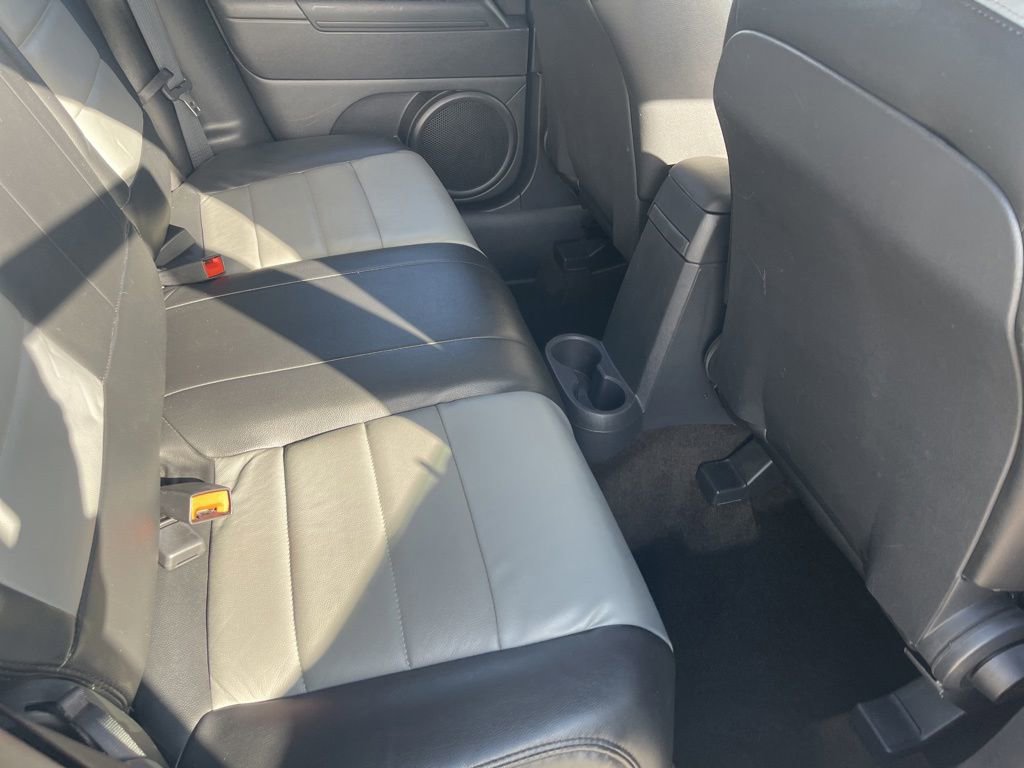 Used 2015 Jeep Patriot Latitude FWD image 28