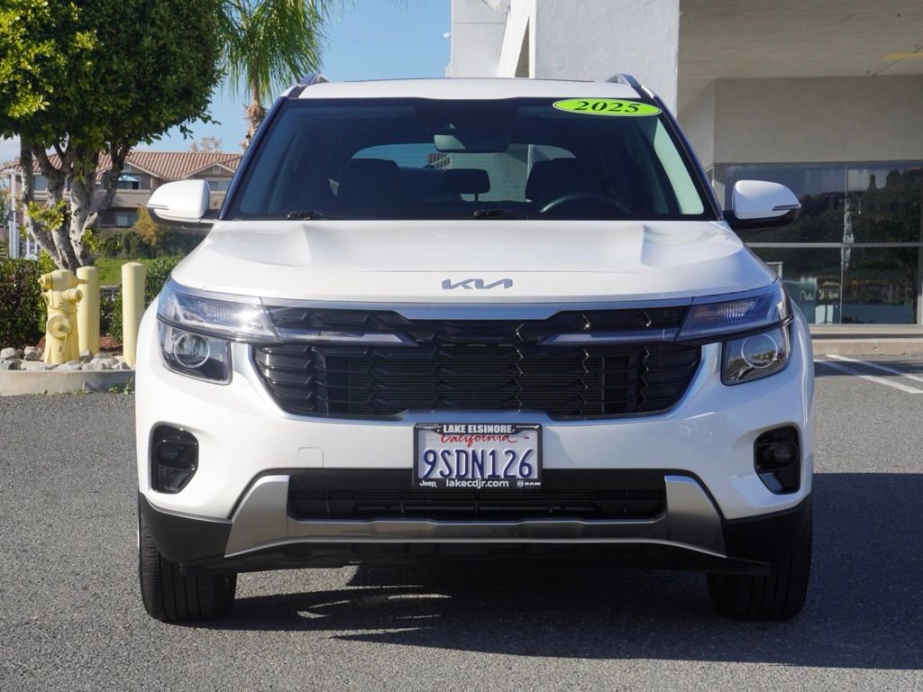 Used 2025 Kia Seltos EX w/ EX Sunroof Package image 8
