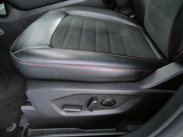 Certified 2024 Ford Edge ST-Line AWD/4WD image 16
