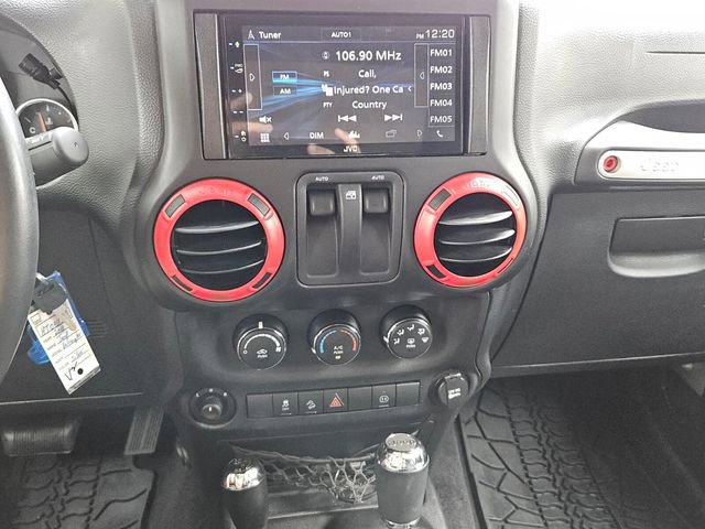 Used 2011 Jeep Wrangler Sahara AWD/4WD image 15
