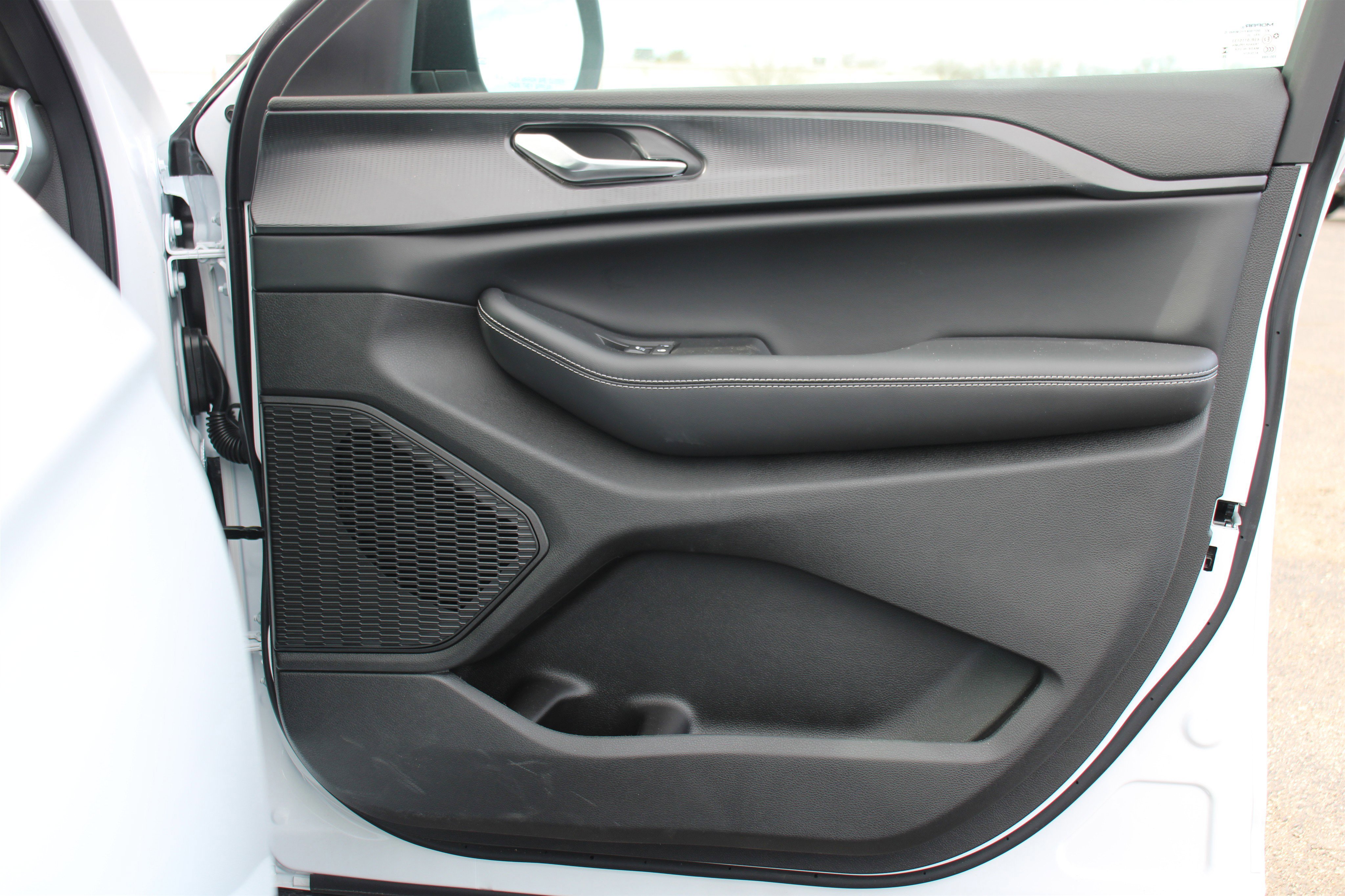 New 2025 Jeep Grand Cherokee Laredo w/ MOPAR Finishing Package image 25