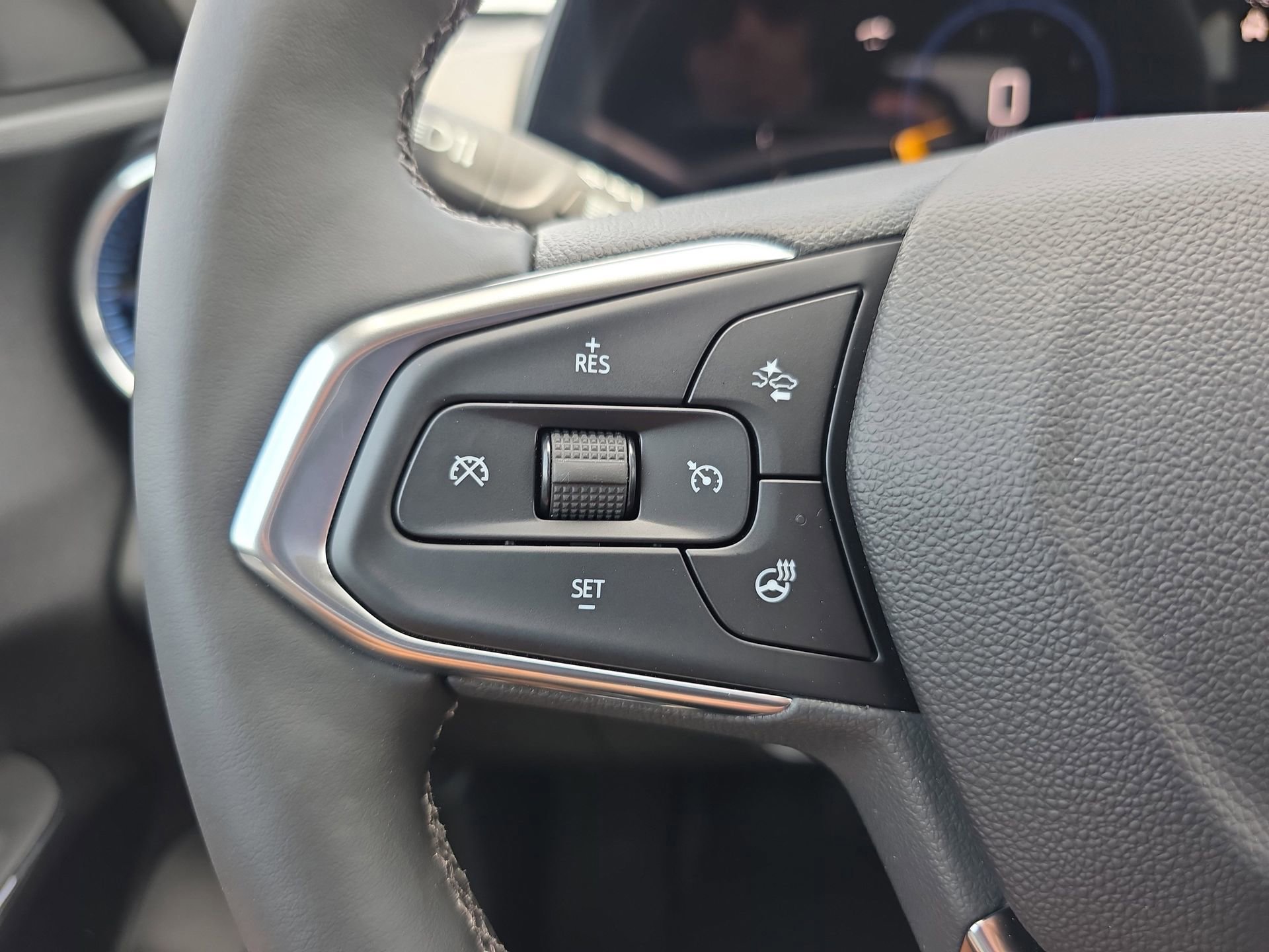 New 2026 Chevrolet Trax LT w/ Driver Confidence Package FWD image 19