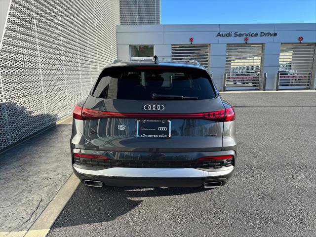Certified 2025 Audi Q5 Premium AWD/4WD image 5