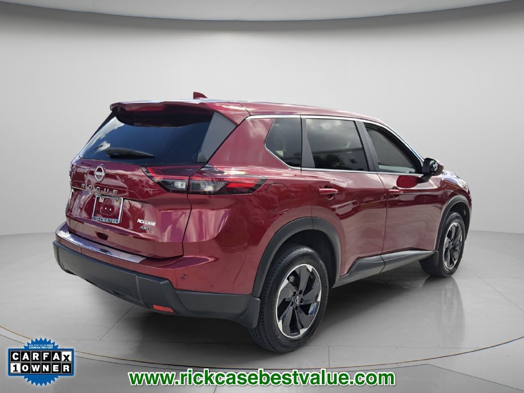 Used 2025 Nissan Rogue SV AWD/4WD image 7