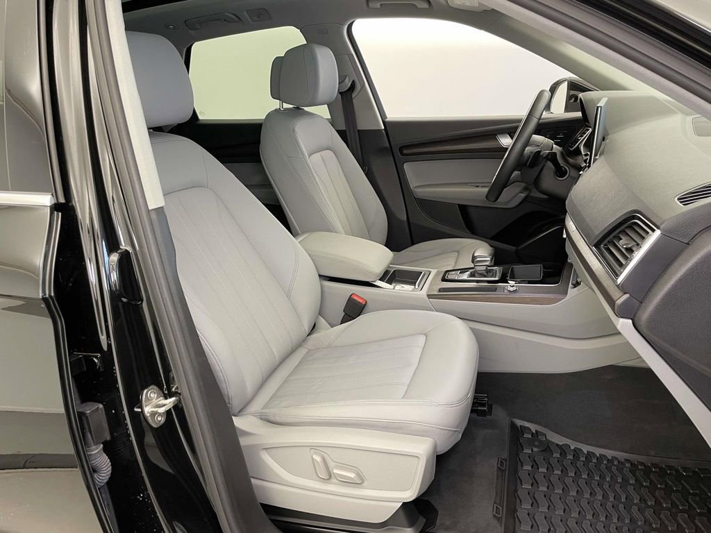 Certified 2022 Audi Q5 2.0T Premium w/ Convenience Package image 23