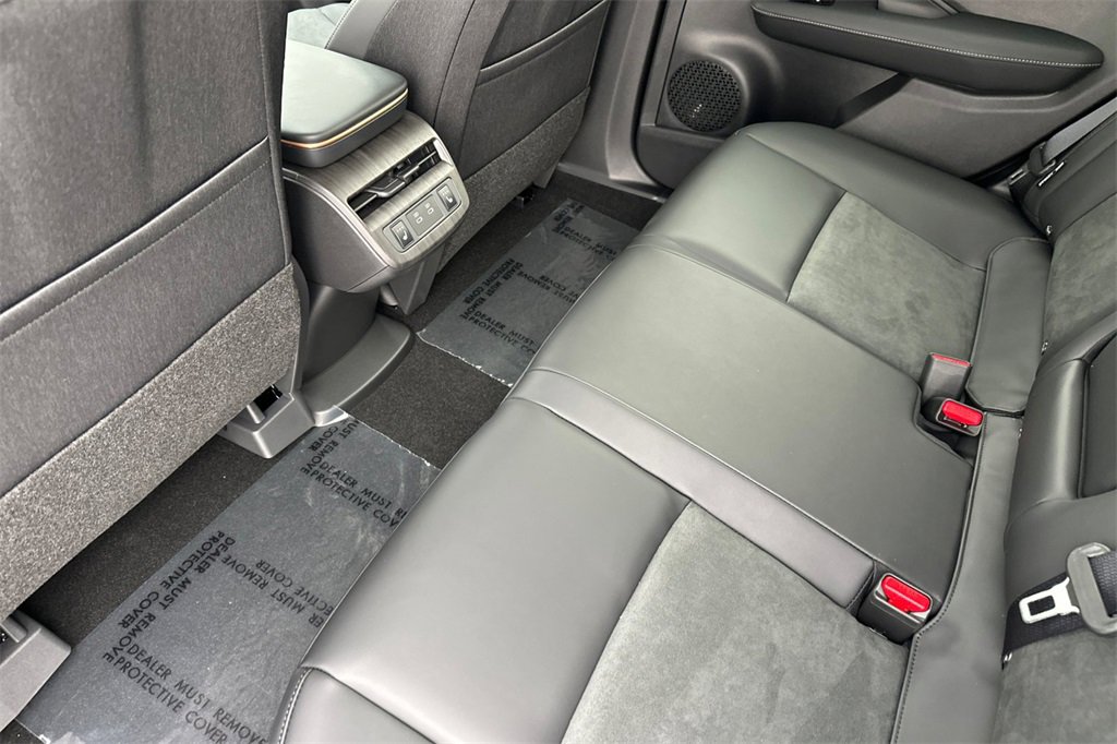 New 2025 Nissan Ariya FWD image 10