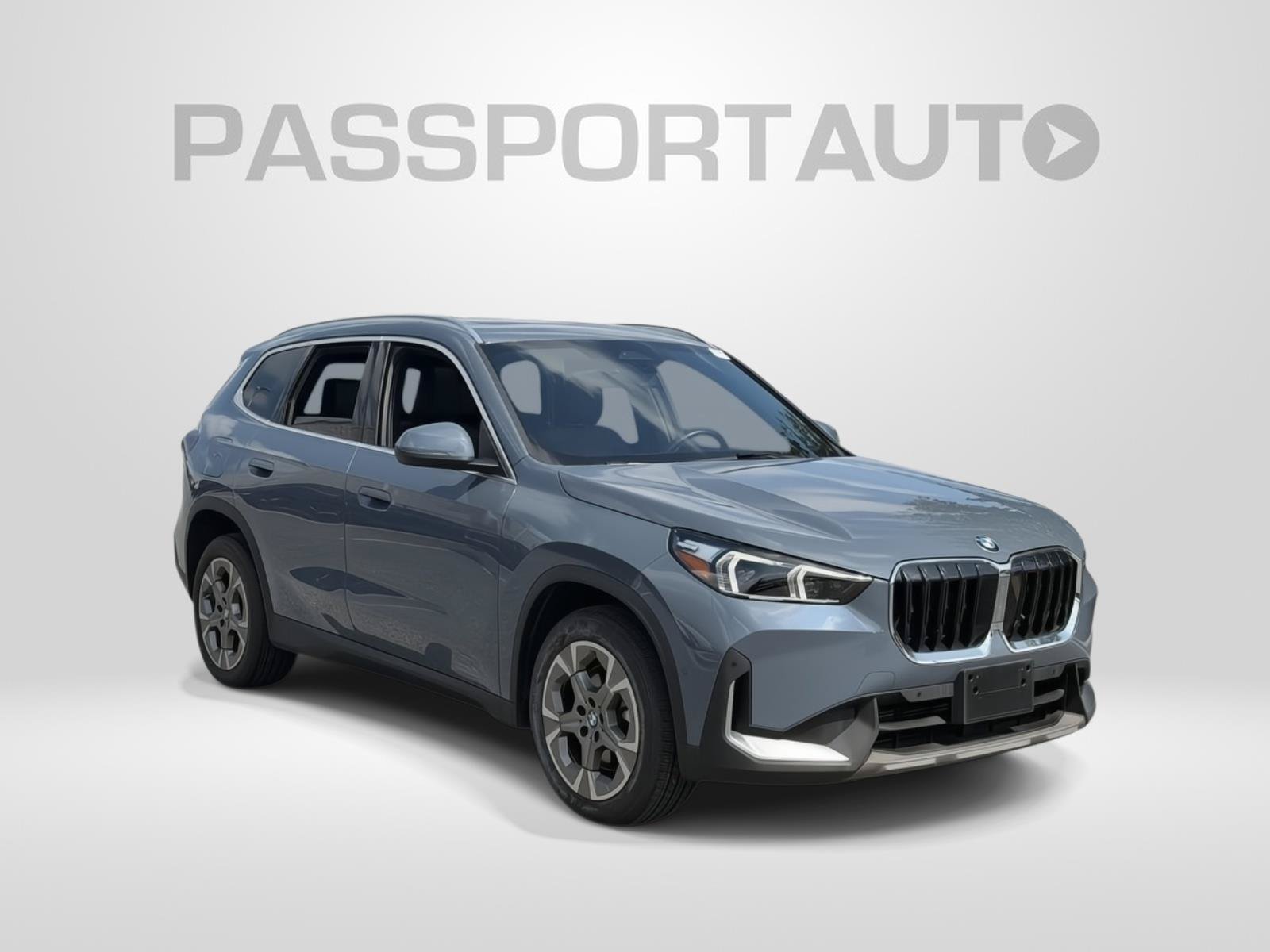 Used 2023 BMW X1 xDrive28i w/ Convenience Package AWD/4WD image 3
