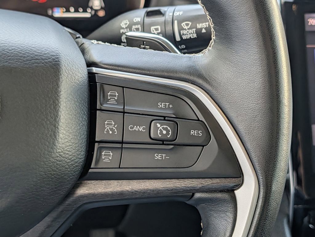 Used 2022 Jeep Grand Cherokee L Limited image 21