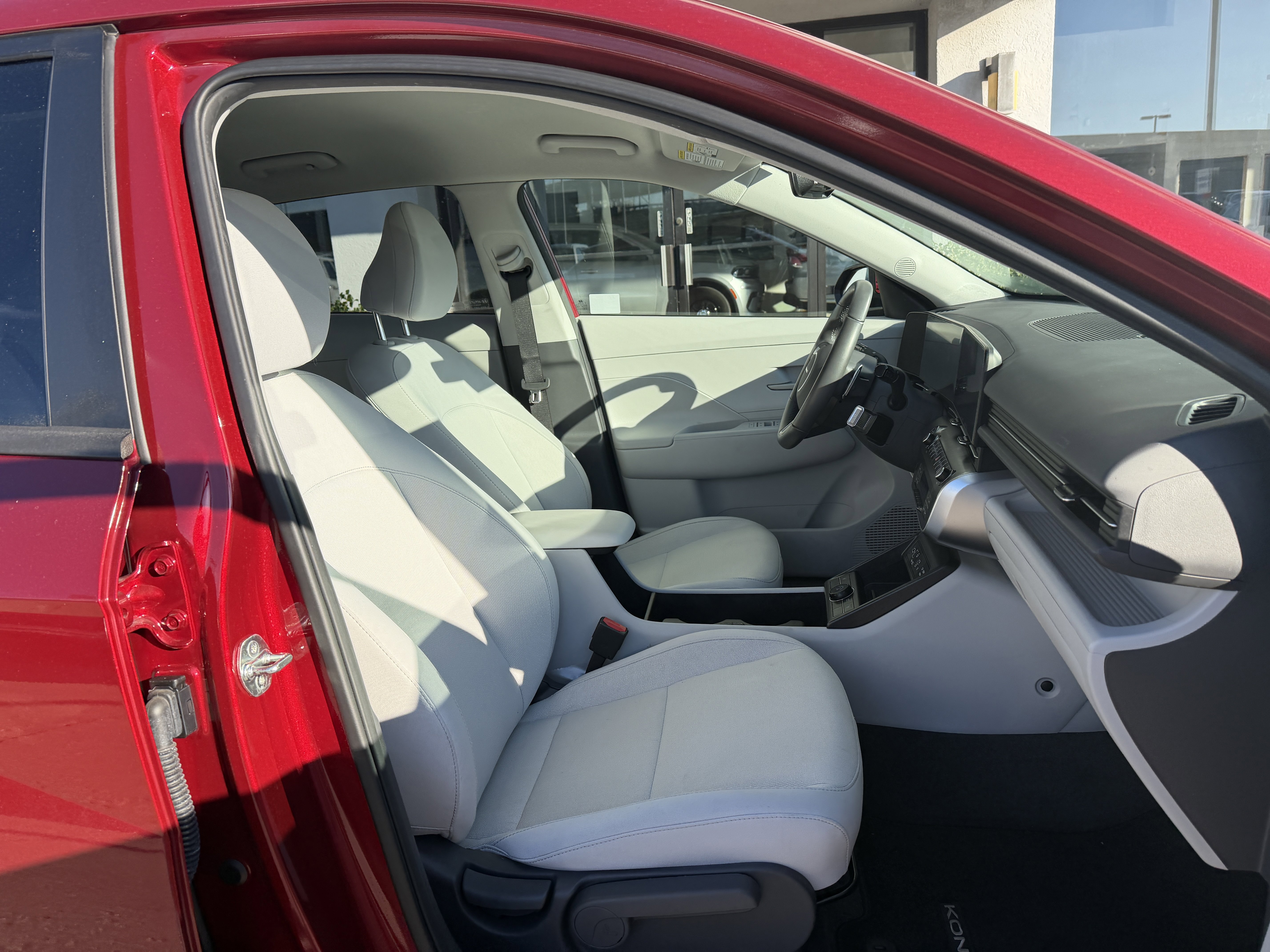 Certified 2025 Hyundai Kona SEL image 18