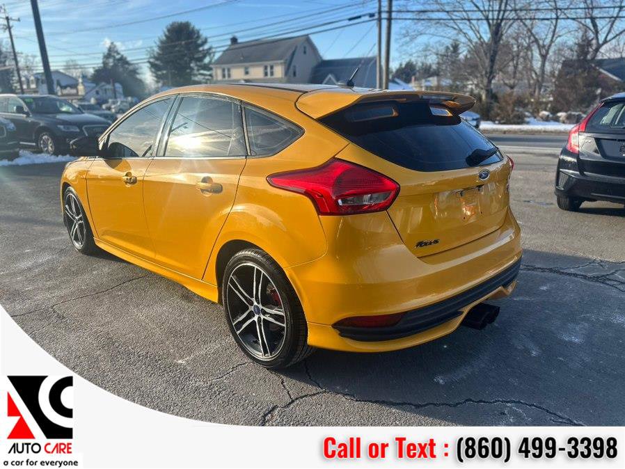 Used 2016 Ford Focus ST image 7