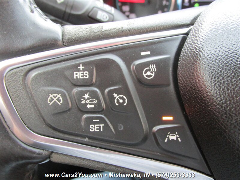 Used 2018 Chevrolet Equinox Premier AWD/4WD image 25