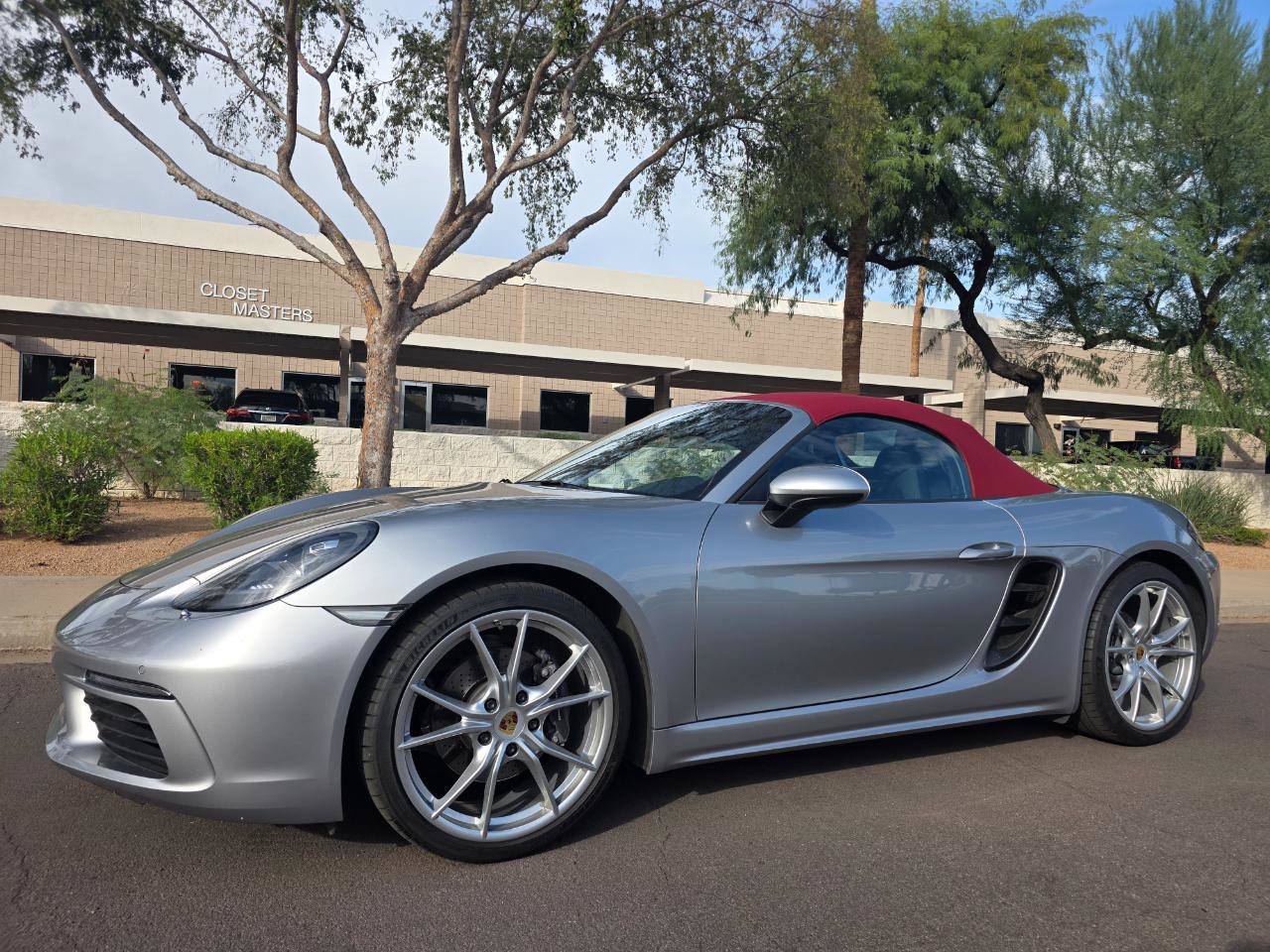 Used 2019 Porsche 718 Boxster RWD image 4