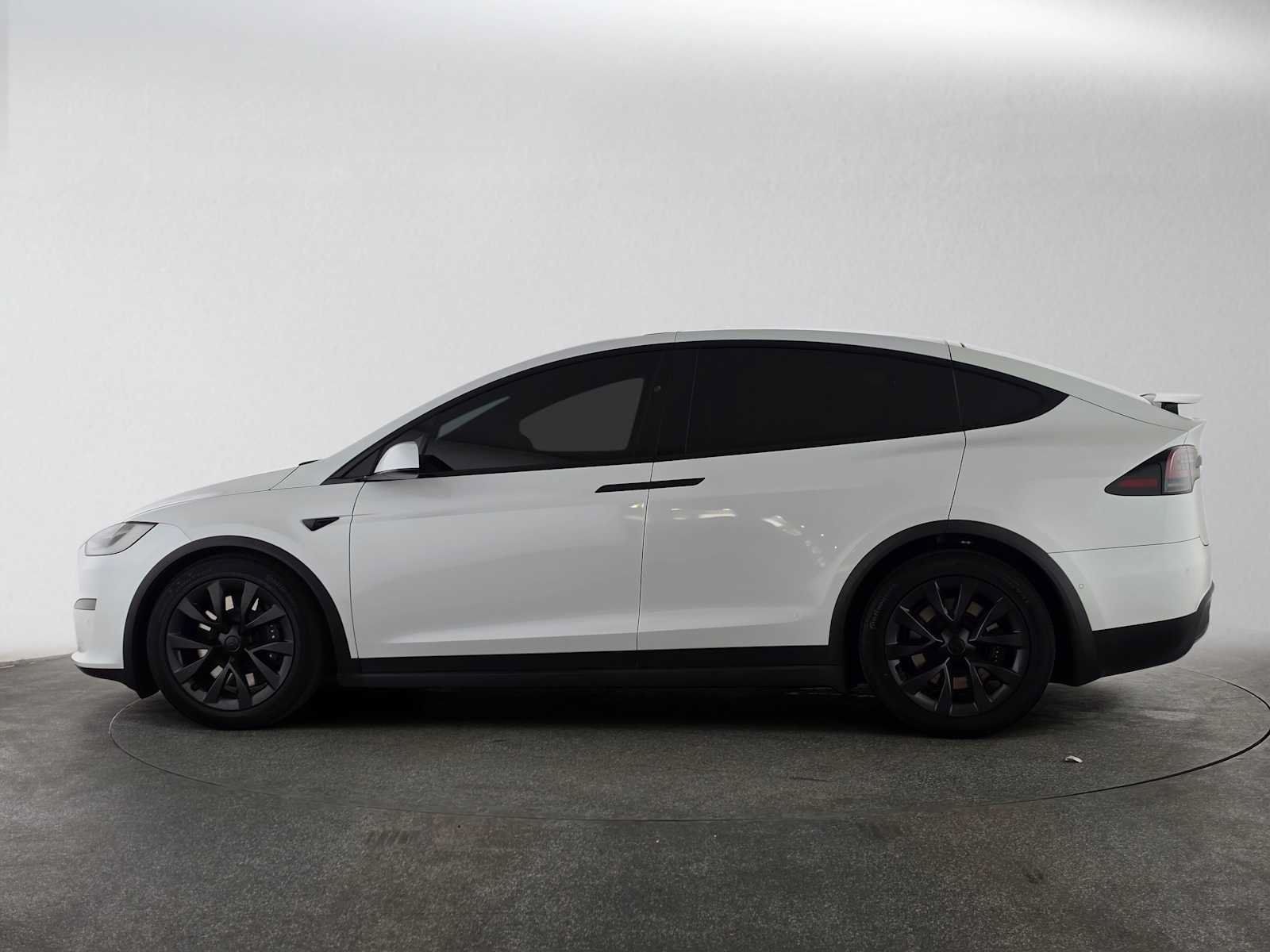 Used 2022 Tesla Model X AWD/4WD image 6