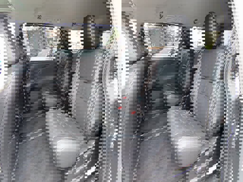 Used 2017 Toyota Sienna SE image 15