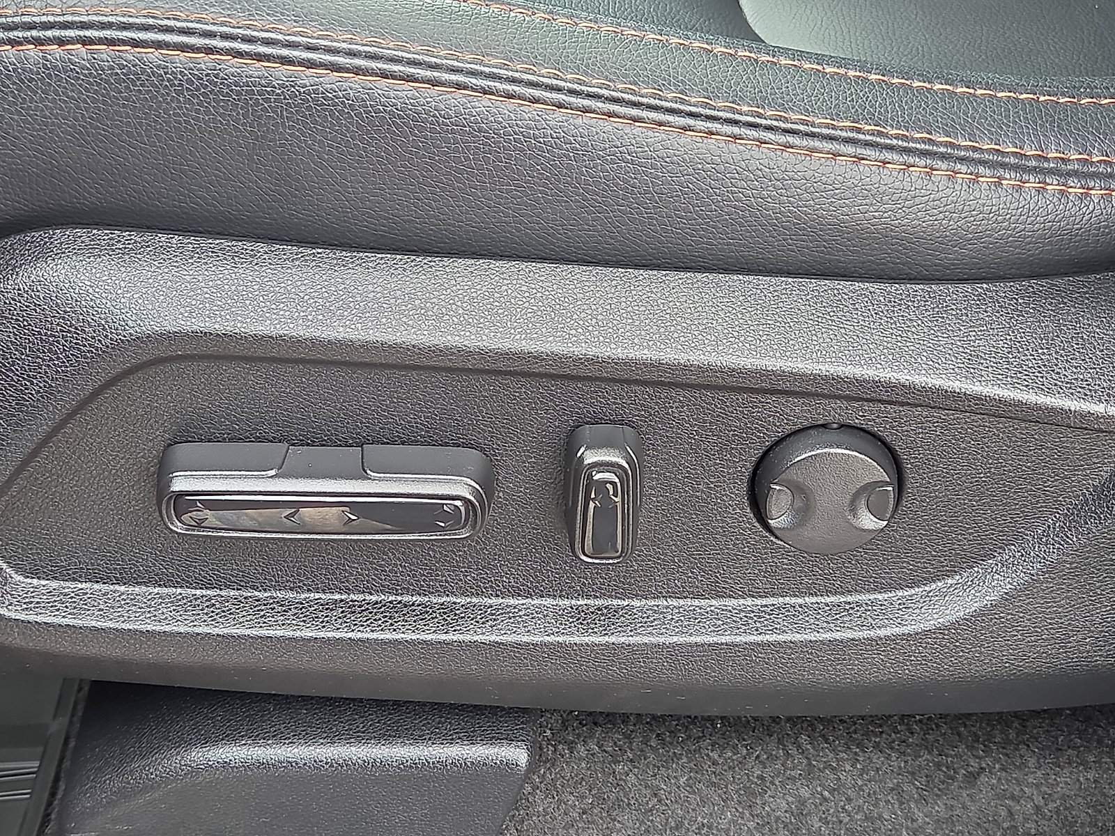 Used 2023 Honda Pilot TrailSport image 16