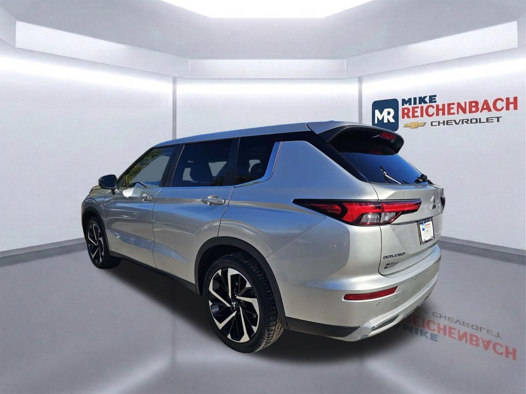 Used 2022 Mitsubishi Outlander SE FWD image 6
