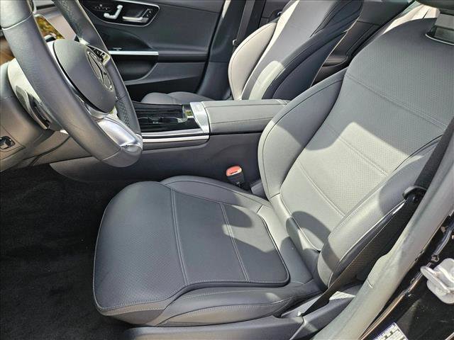 Used 2025 Mercedes-Benz C 300 Sedan image 15