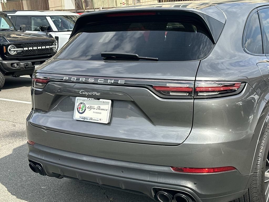 Used 2019 Porsche Cayenne AWD/4WD image 12