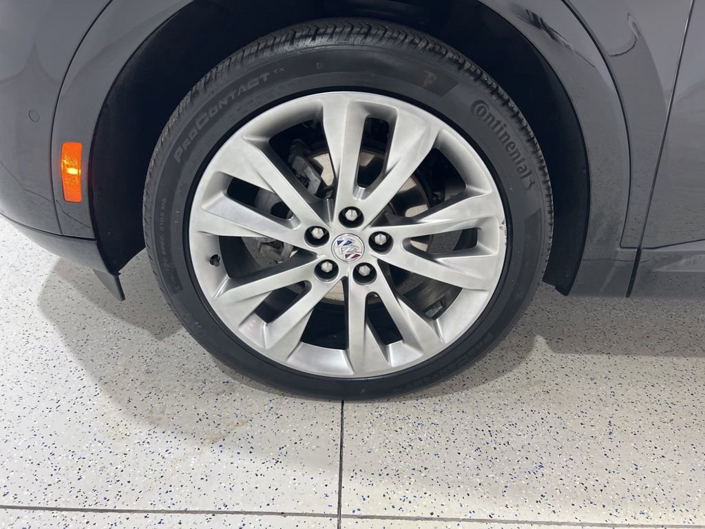 Used 2023 Buick Envision Avenir image 32