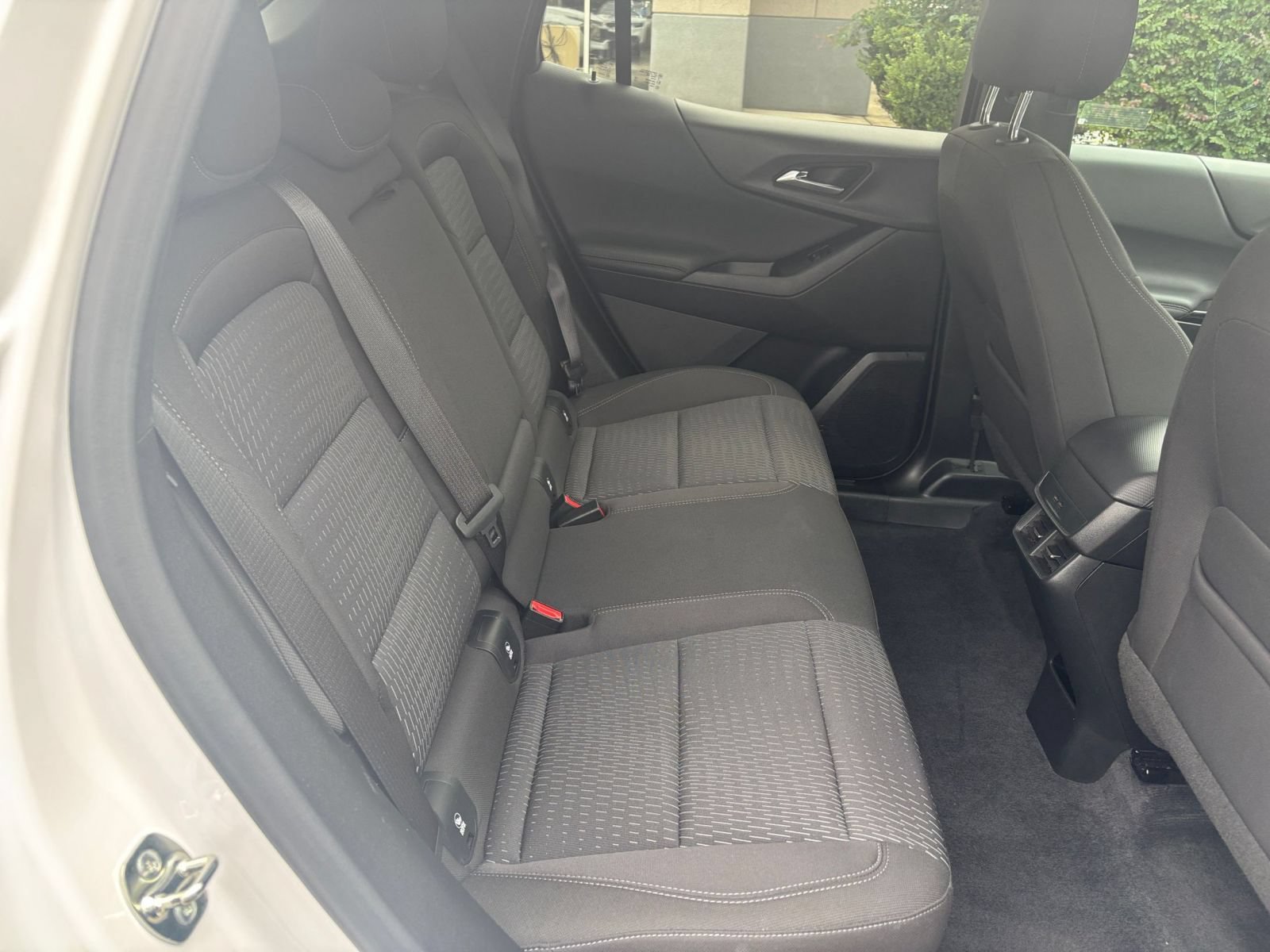 Used 2025 Chevrolet Equinox LT FWD image 26