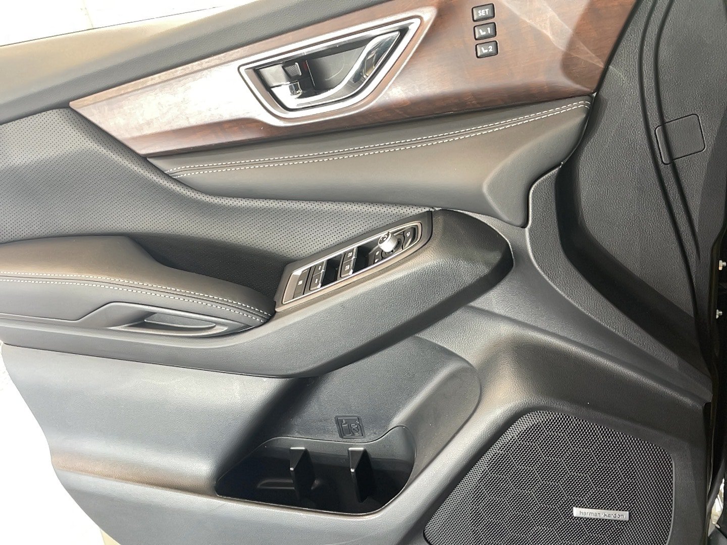 Used 2025 Subaru Ascent Touring AWD/4WD image 15