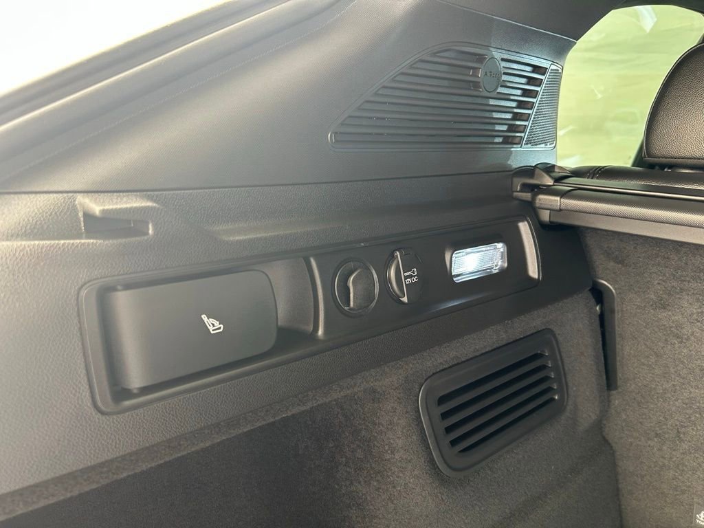 New 2025 Alfa Romeo Stelvio Sprint w/ Convenience Package image 11