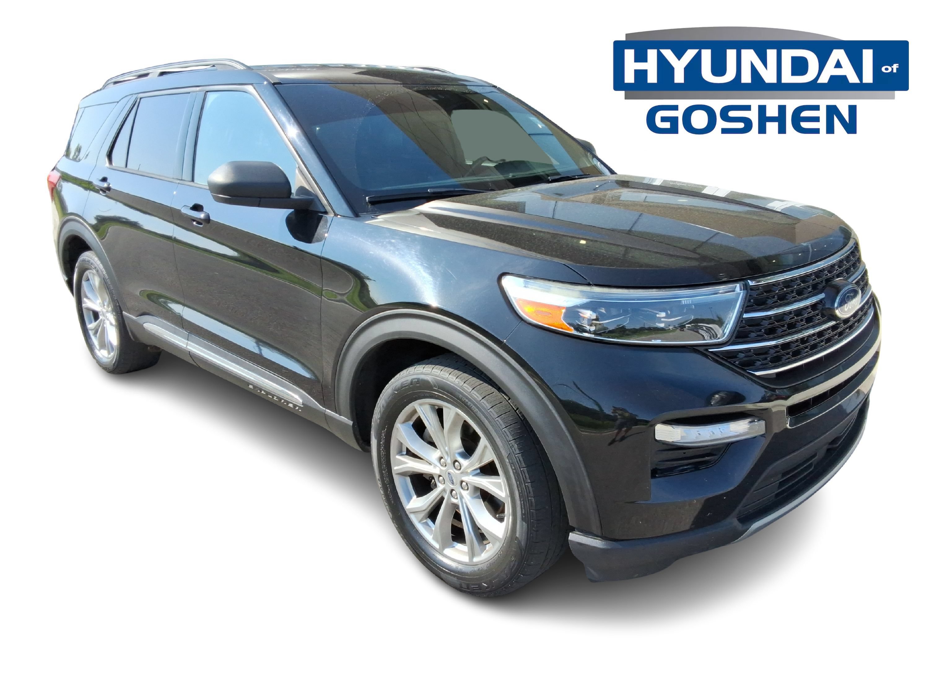 Used 2020 Ford Explorer XLT w/ Equipment Group 202A AWD/4WD image 3