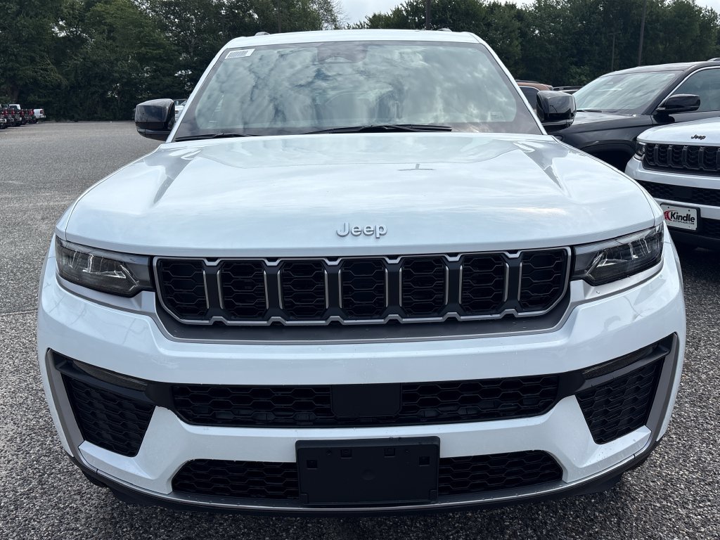 New 2026 Jeep Grand Cherokee Limited AWD/4WD image 2