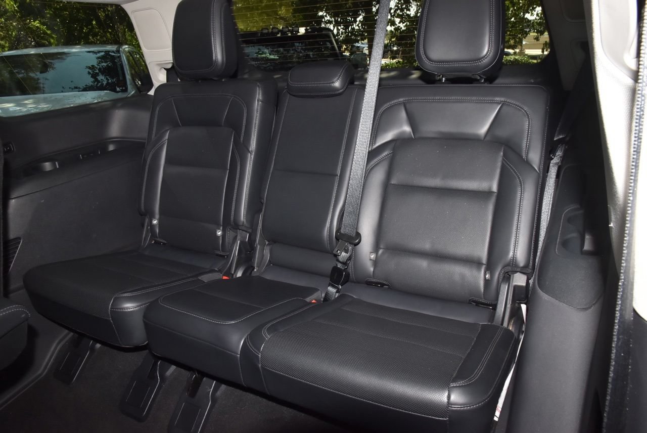 Certified 2025 Lincoln Navigator Reserve AWD/4WD image 15
