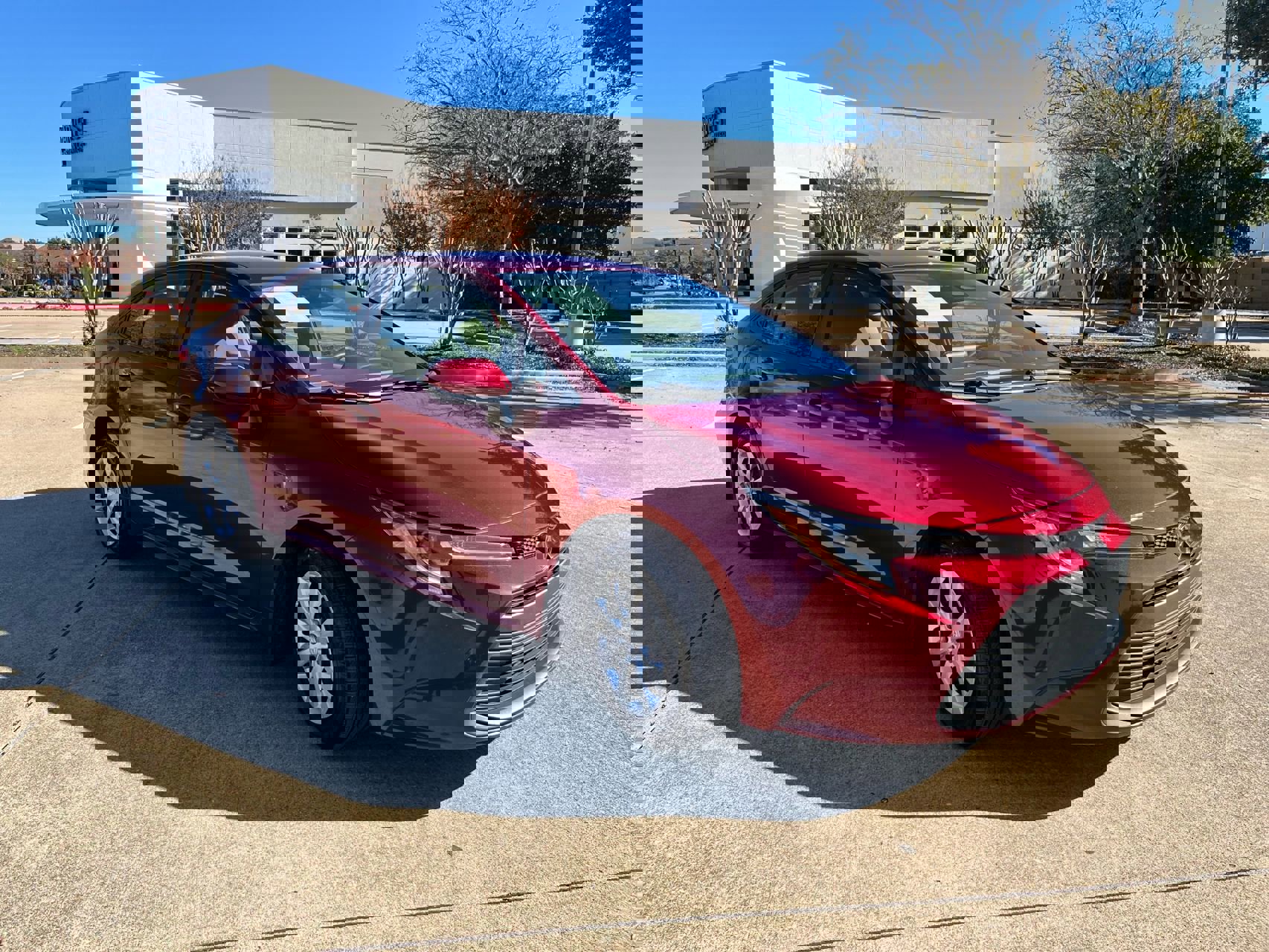 Used 2023 Toyota Corolla LE image 3