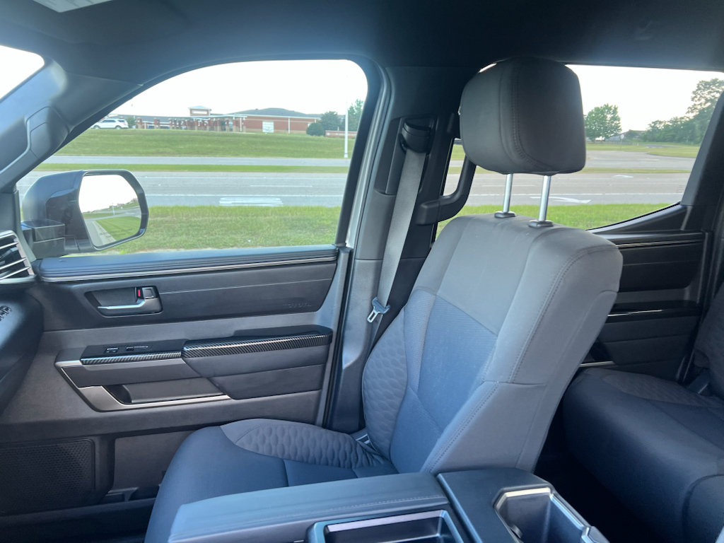 Used 2025 Toyota Tundra SR5 w/ SR5 Convenience Package AWD/4WD image 21