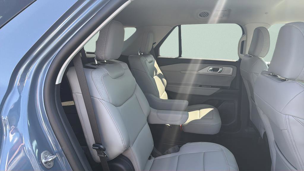 New 2026 Ford Explorer Active w/ Active Comfort Package AWD/4WD image 35