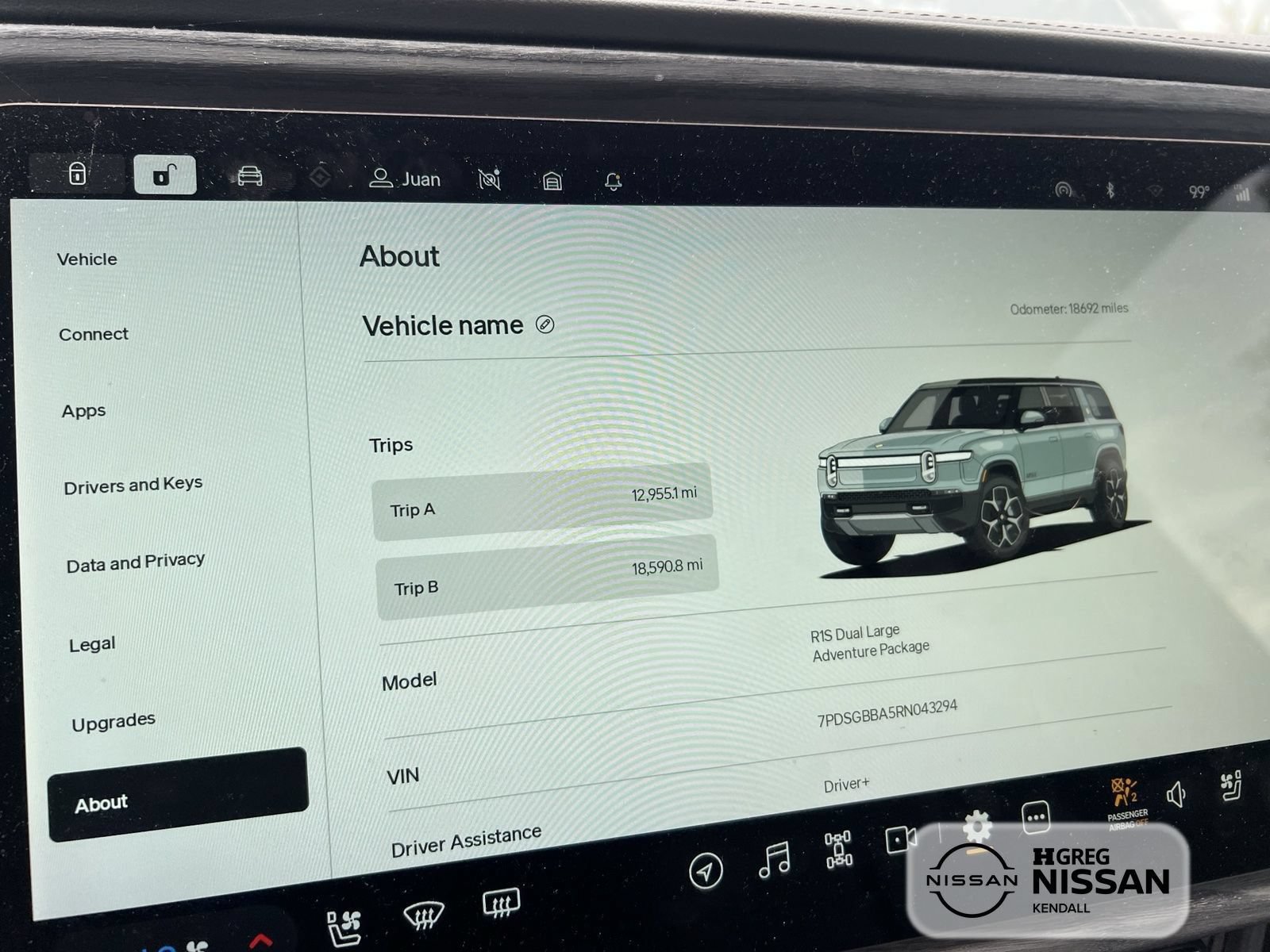 Used 2024 Rivian R1S Adventure AWD/4WD image 8