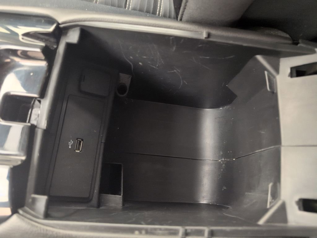 Used 2016 Ford Fusion SE image 41