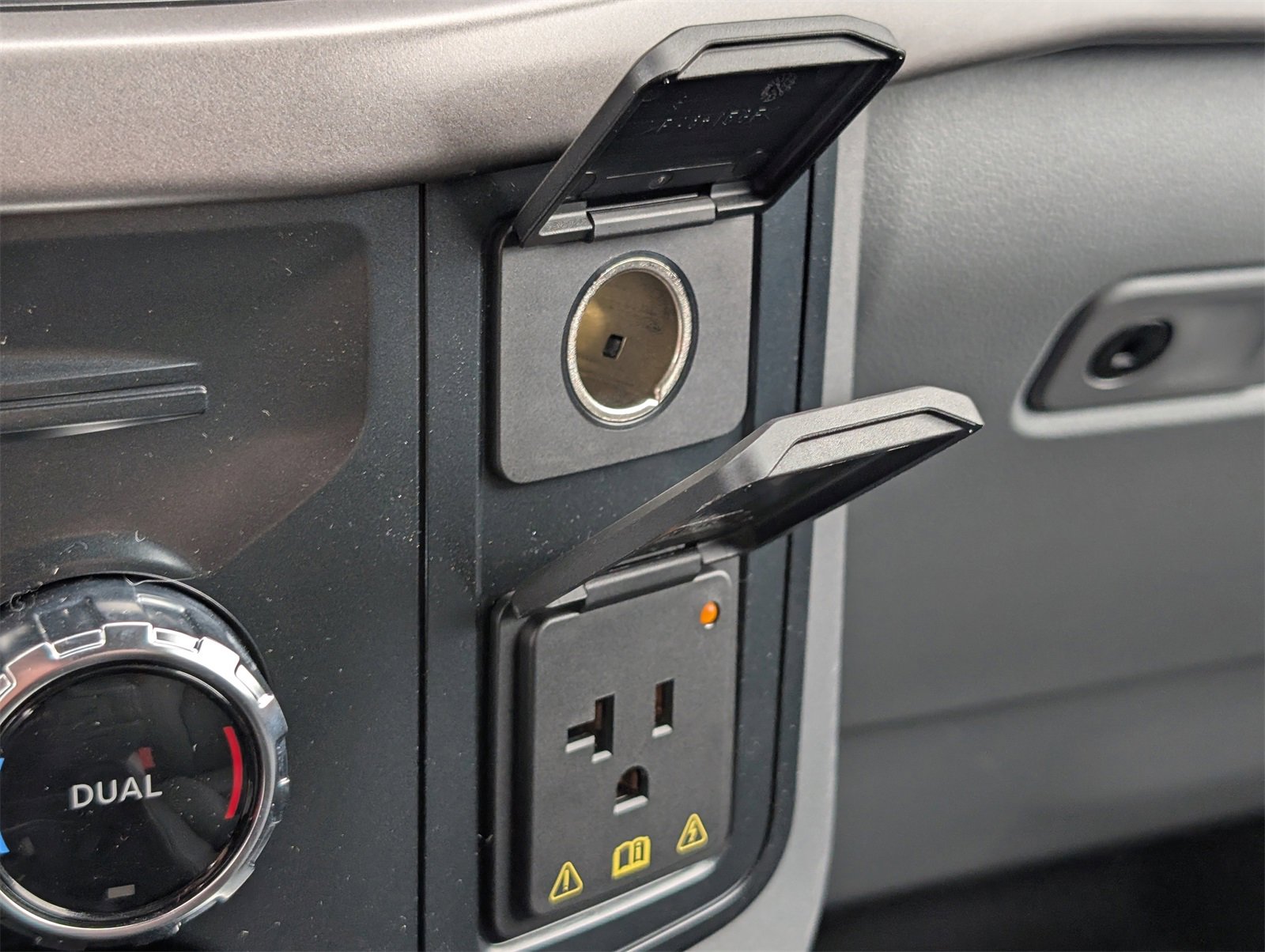 New 2025 Ford F150 XLT w/ Equipment Group 303A High image 23