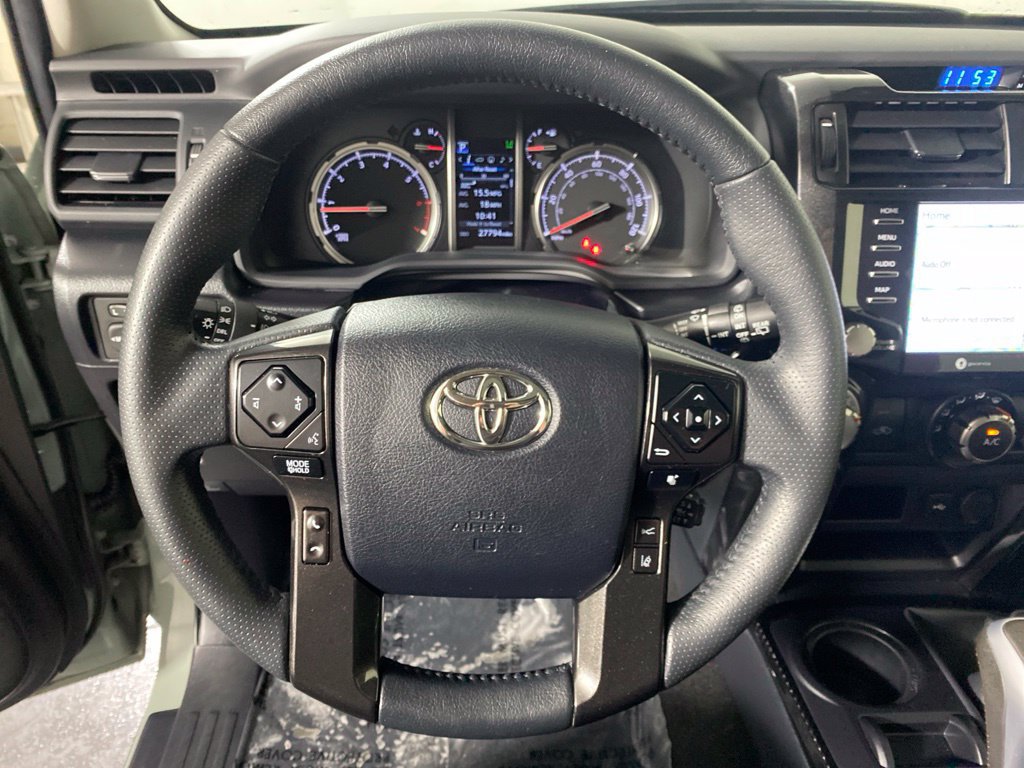 Used 2022 Toyota 4Runner TRD Off-Road Premium AWD/4WD image 16