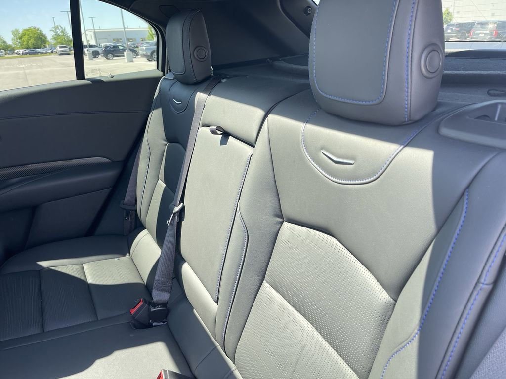 Used 2024 Cadillac XT4 Sport AWD/4WD image 38