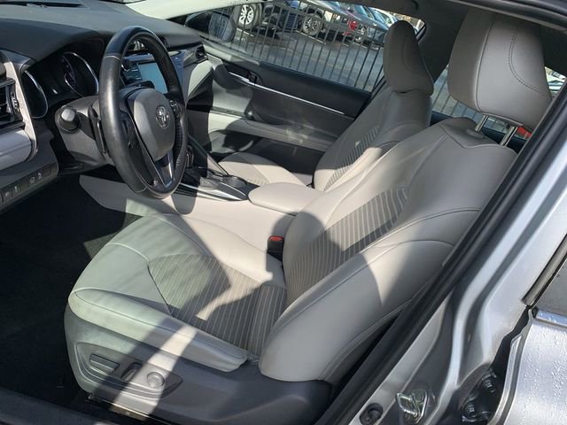 Certified 2020 Toyota Camry SE image 18