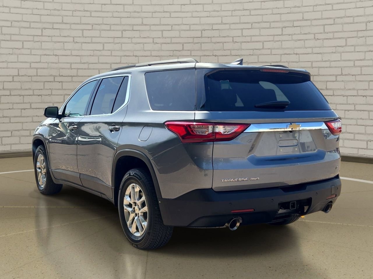 Used 2021 Chevrolet Traverse LT AWD/4WD image 7